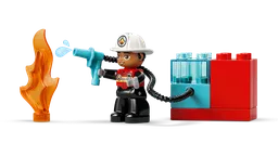 LEGO Fire Truck with Hose and Firefighter (10473) - afbeelding 2