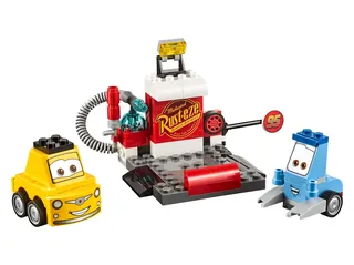 Guido and Luigi's Pit Stop från LEGO – produktbild 1 av 7
