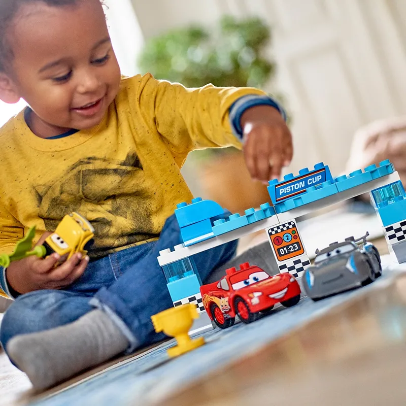 Piston Cup Race de LEGO – photo du produit 5 sur 6