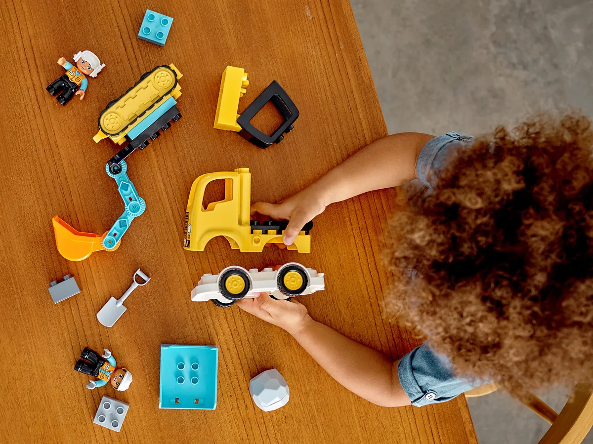 LEGO Truck & Tracked Excavator (10931) - Bild 6