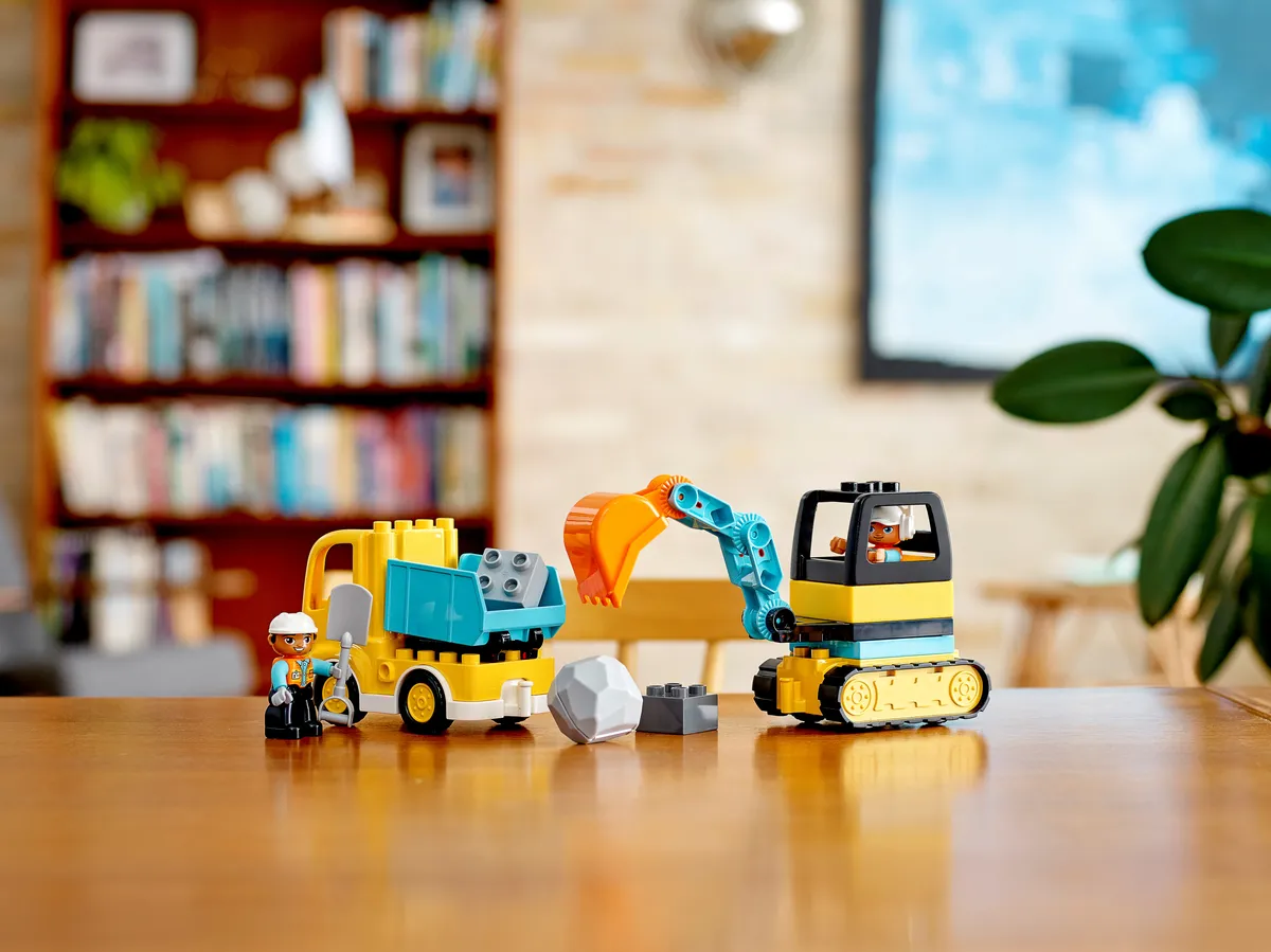 LEGO Truck & Tracked Excavator (10931) - Bild 8