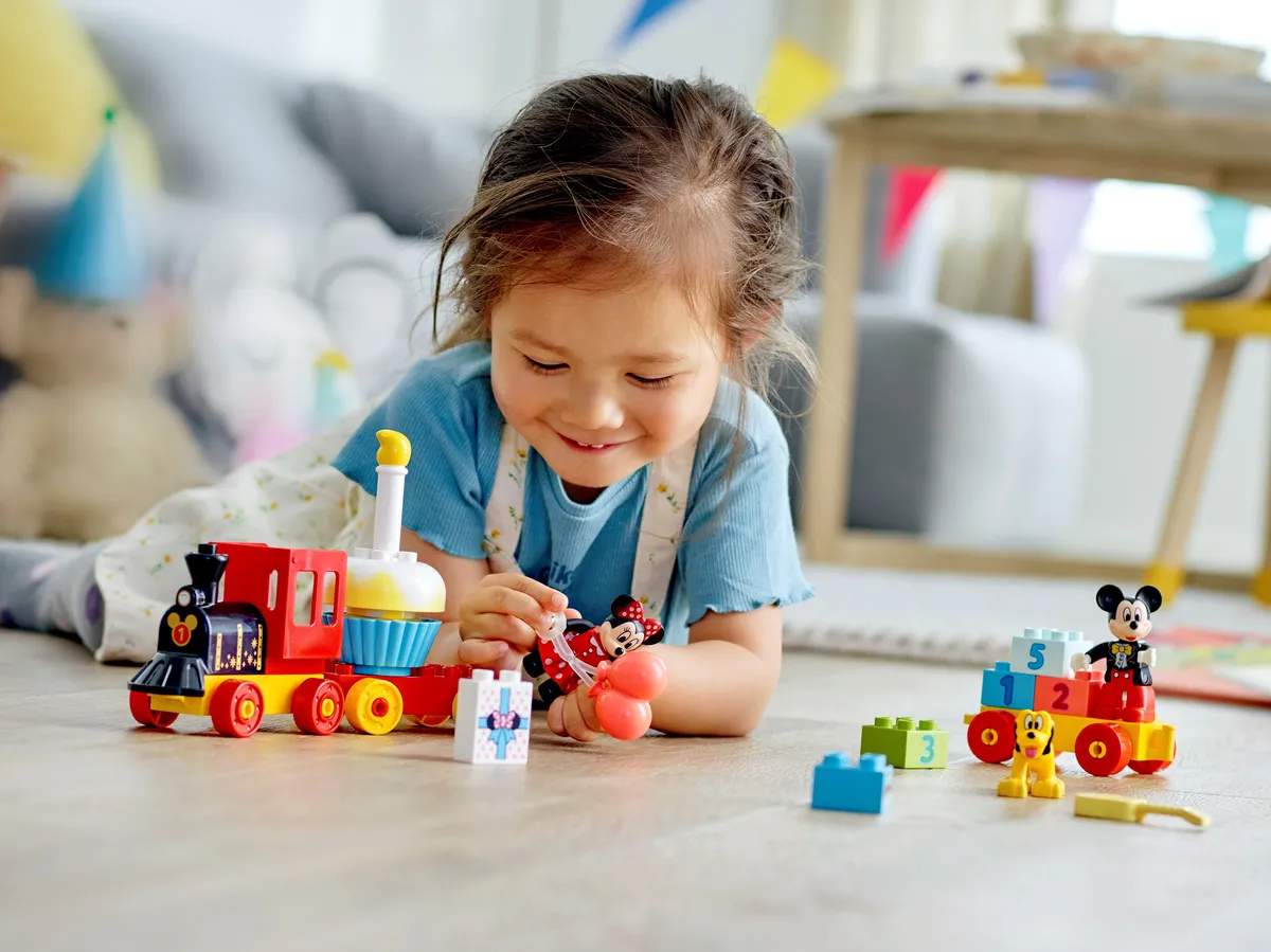LEGO Mickey & Minnie Birthday Train (10941) - Bild 9