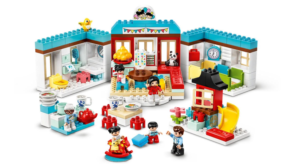 LEGO Happy Childhood Moments (10943) - Bild 1