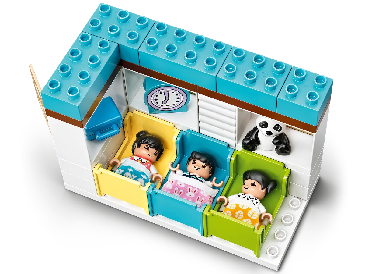LEGO Happy Childhood Moments (10943) - Bild 4
