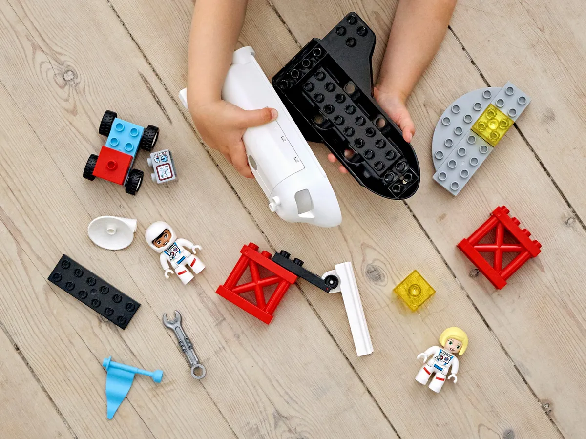LEGO Space Shuttle Mission (10944) - image 8