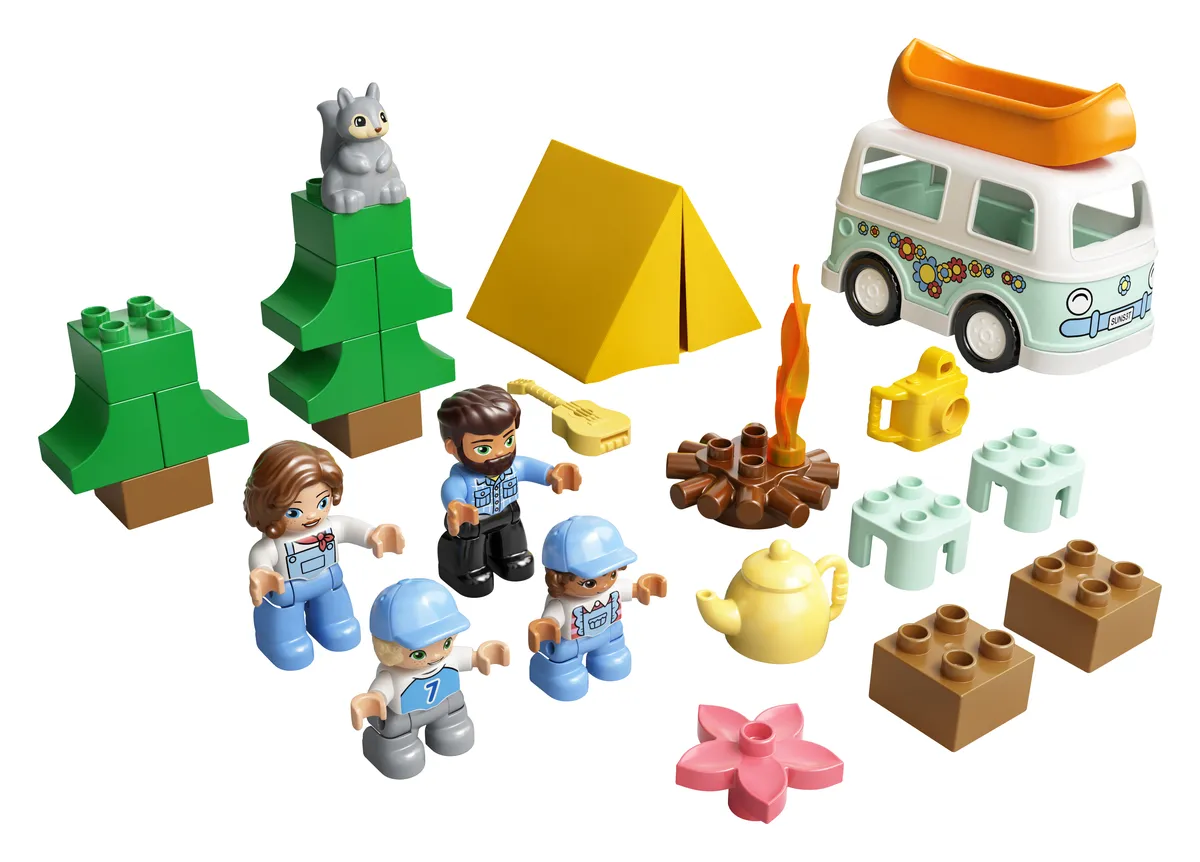 LEGO Family Camping Van Adventure (10946) - Bild 9