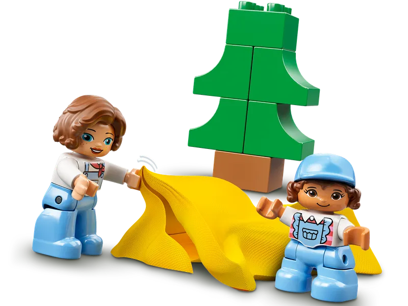 Family Camping Van Adventure by LEGO – product photo 4 of 15