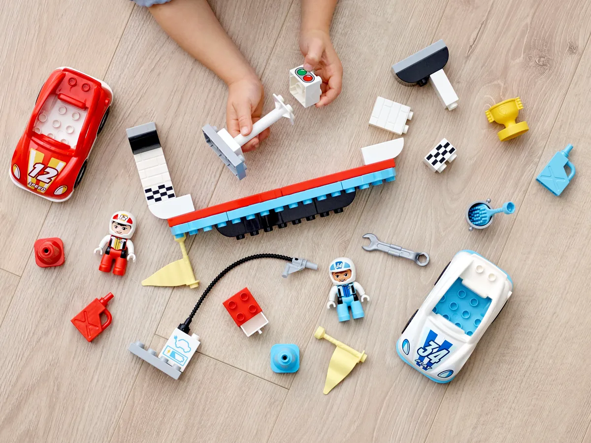 LEGO Race Cars (10947) - Bild 11