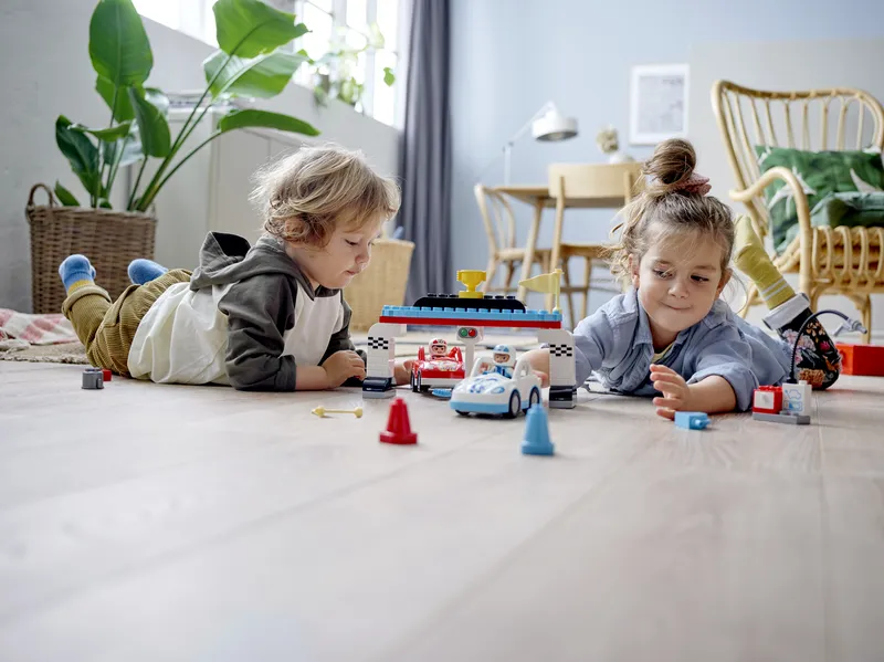 Race Cars by LEGO – product photo 13 of 14