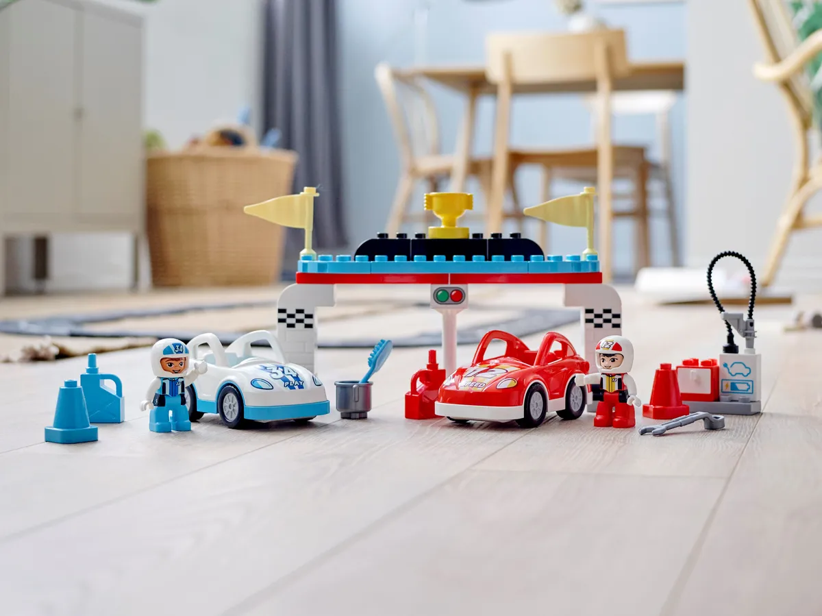 LEGO Race Cars (10947) - Bild 13