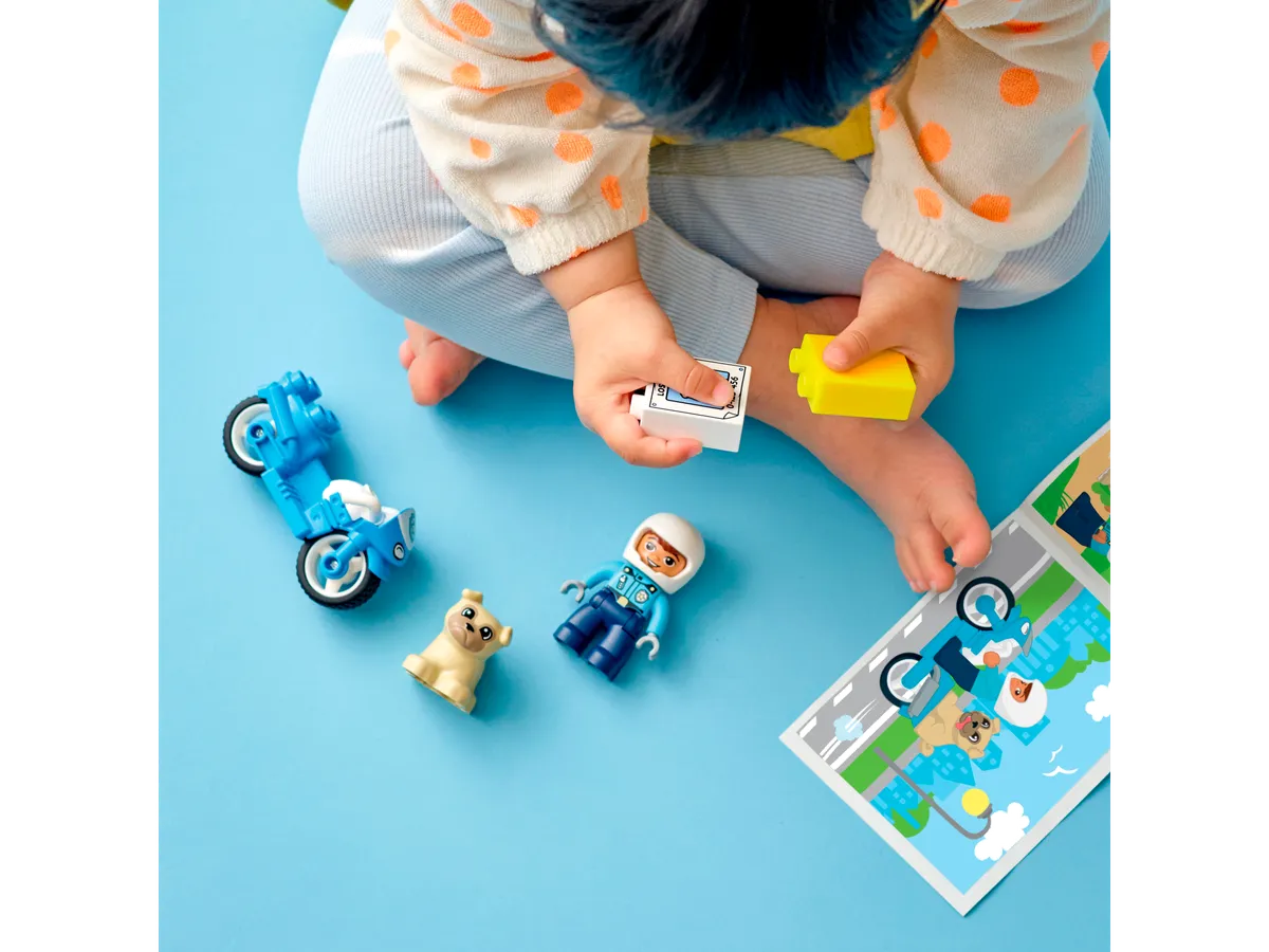 LEGO Police Motorcycle (10967) - Bild 6