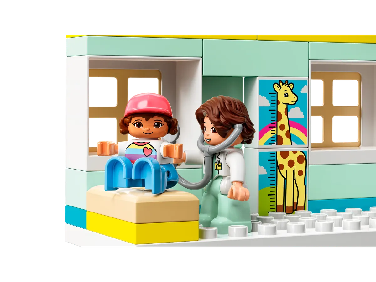 LEGO Doctor Visit (10968) - image 3
