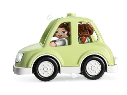 LEGO Family House on Wheels (10986) - afbeelding 2
