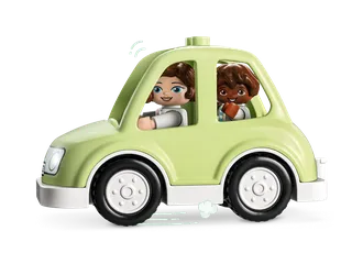 Family House on Wheels by LEGO – product photo 3 of 7
