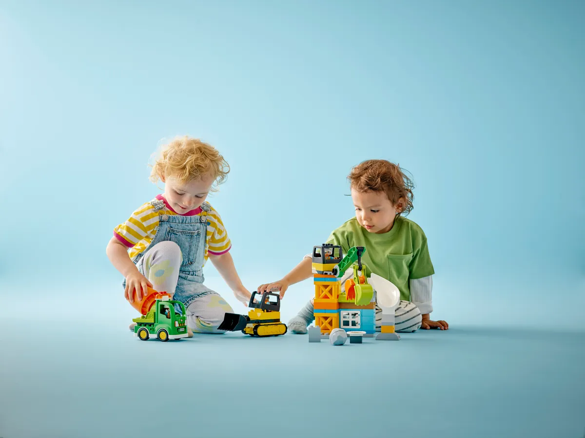 LEGO Construction Site (10990) - image 6