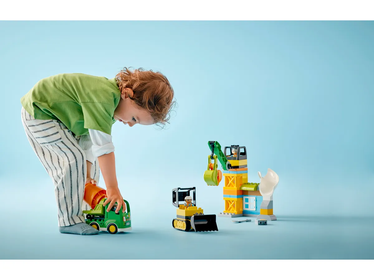 LEGO Construction Site (10990) - image 7