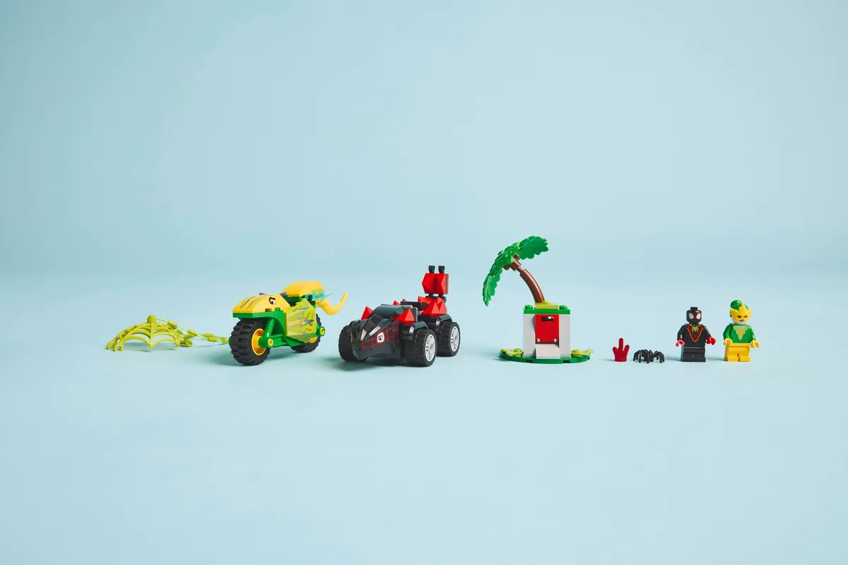 LEGO Spin and Electro Dinosaur Vehicle Chase (11198) - image 6