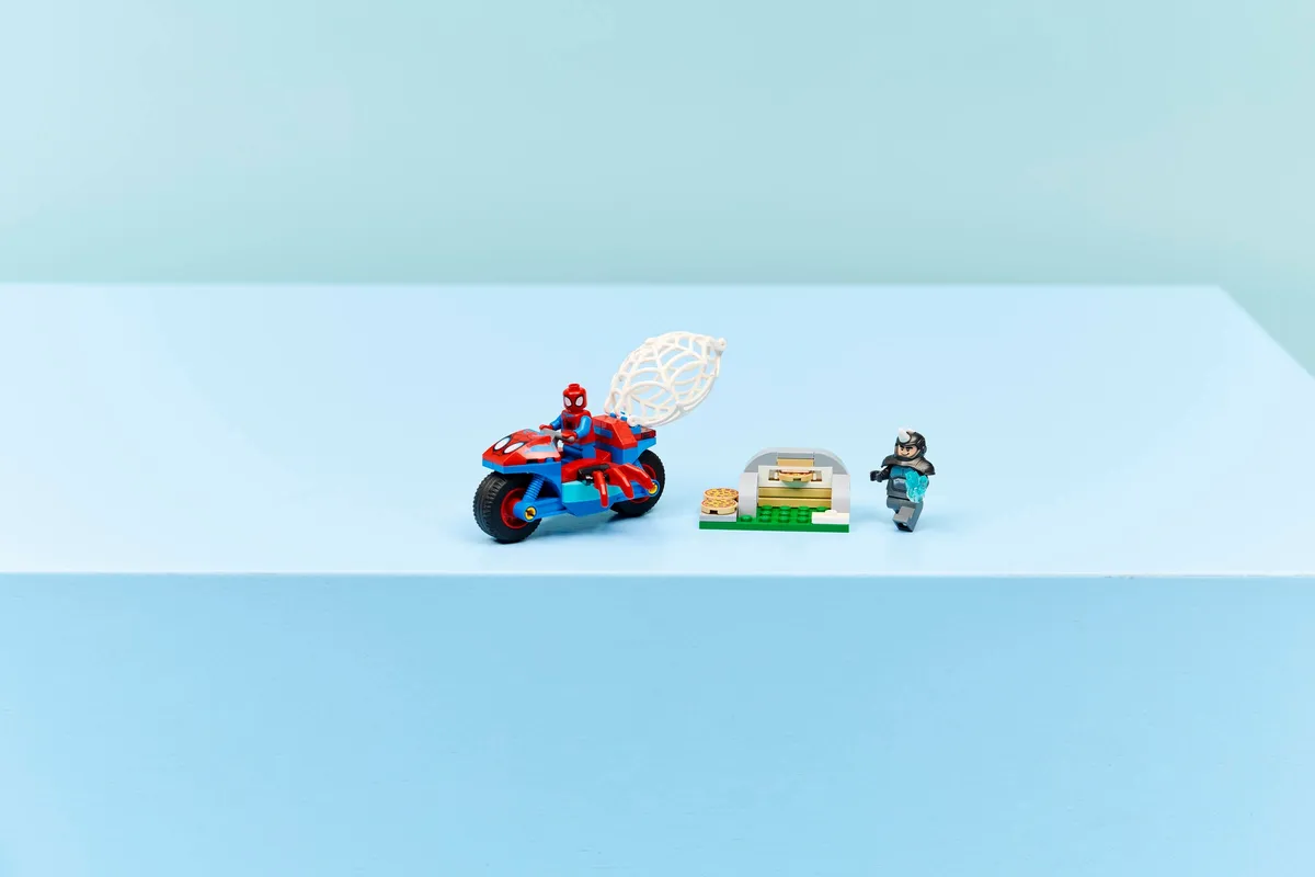 LEGO Spidey on his Motorcycle vs. Rhino (11206) - Bild 9