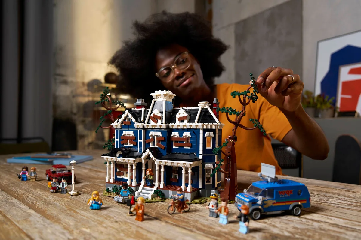 LEGO Stranger Things: The Creel House (11370) - Bild 8