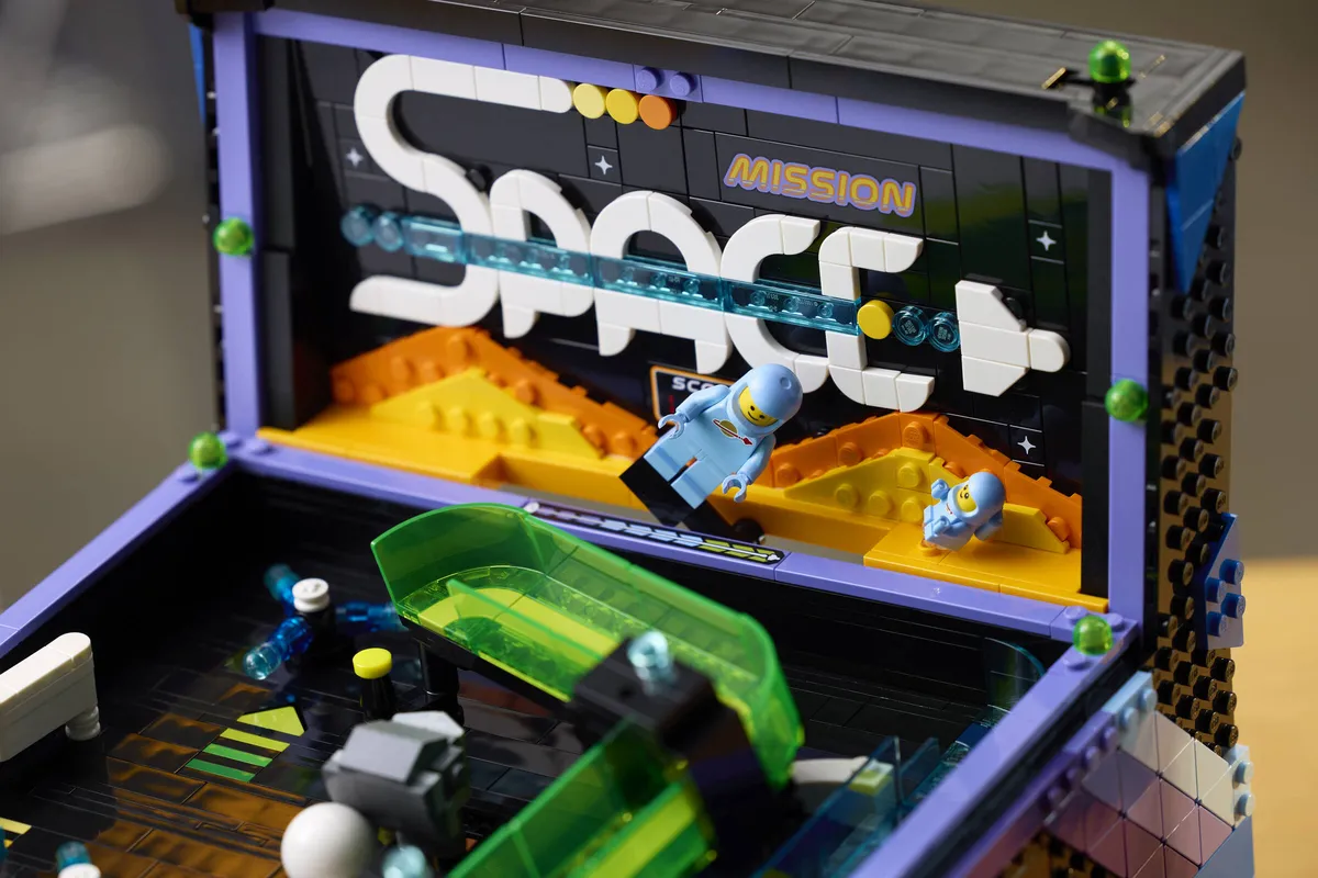 LEGO Arcade Pinball Machine (11374) - image 13