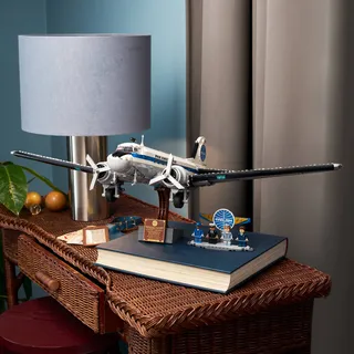 Douglas™ DC-3™ PAN AM® Airliner von LEGO – Produktfoto 15 von 17