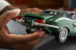 LEGO Jaguar E-Type (11381) - image 17