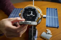 LEGO Hubble Space Telescope (11382) - Bild 14