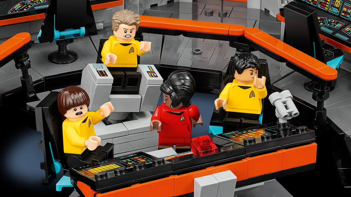 LEGO Star Trek: U.S.S. Enterprise NCC-1701™ Bridge (11385) - Bild 10