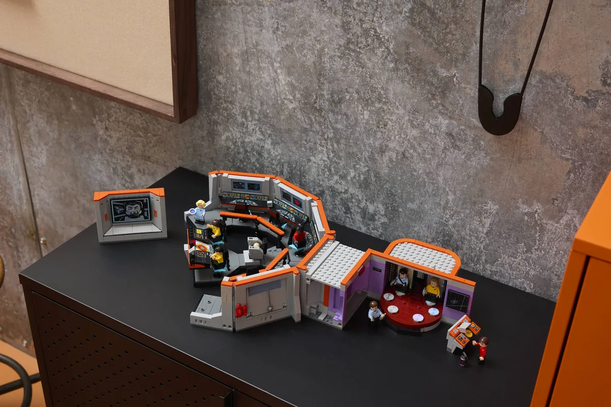 LEGO Star Trek: U.S.S. Enterprise NCC-1701™ Bridge (11385) - Bild 22