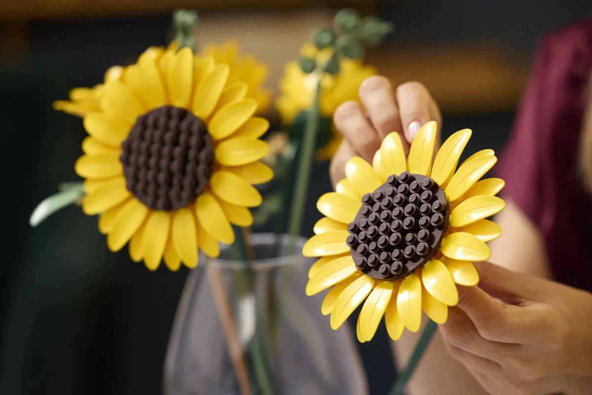 LEGO Sunflower Bouquet (11502) - image 27