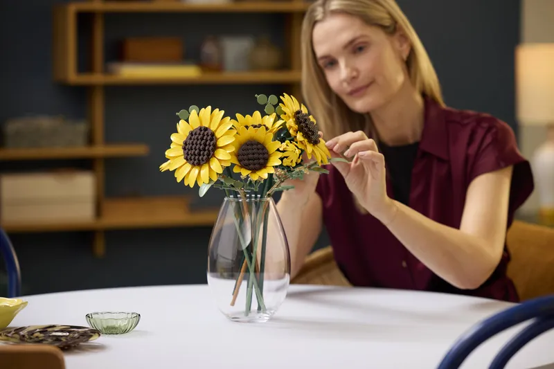 Sunflower Bouquet by LEGO – product photo 8 of 32