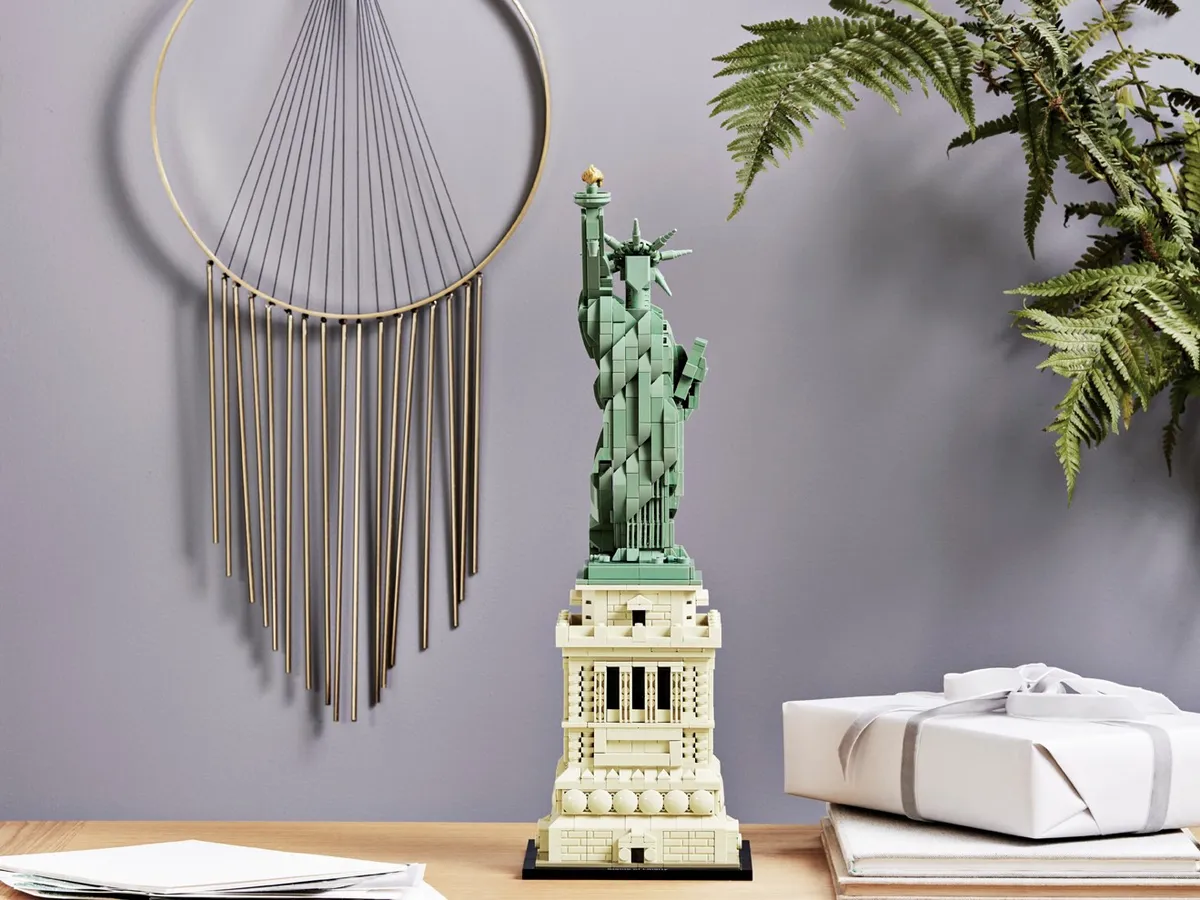 LEGO Statue of Liberty (21042) - afbeelding 5