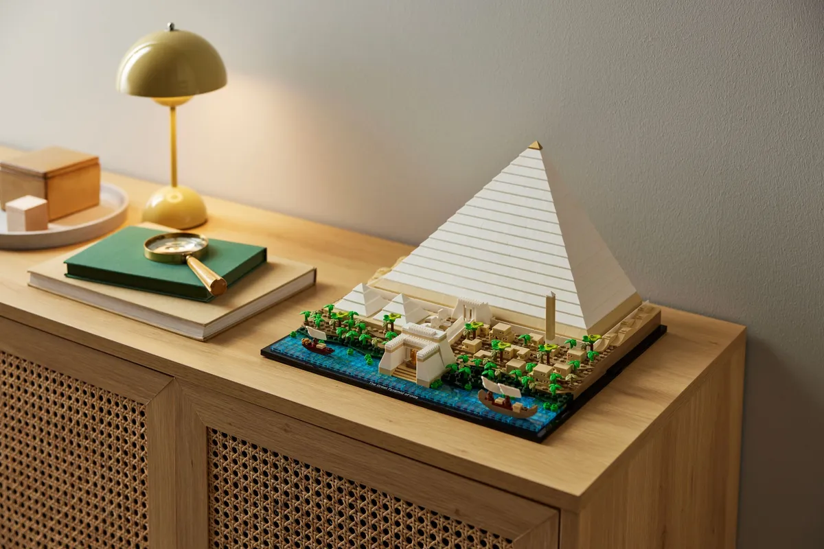 LEGO Great Pyramid of Giza (21058) - image 11