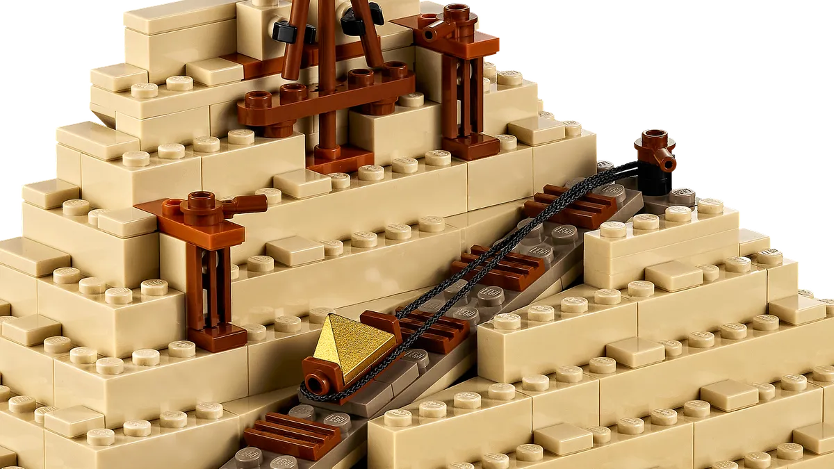 LEGO Great Pyramid of Giza (21058) - image 5