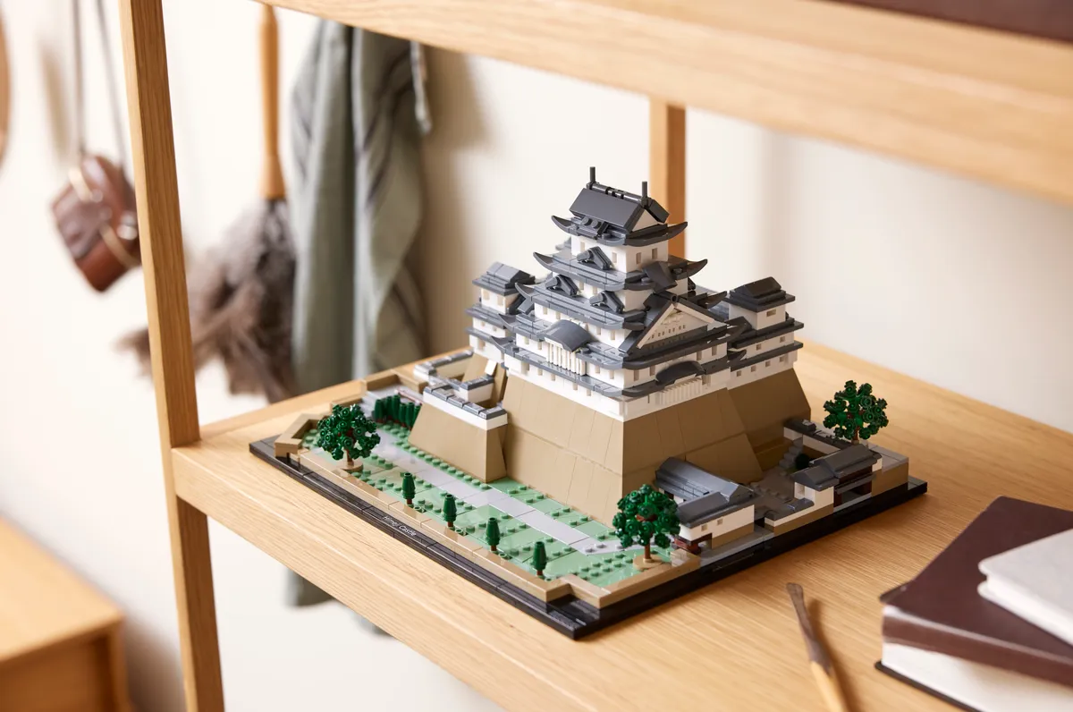 LEGO Himeji Castle (21060) - image 9