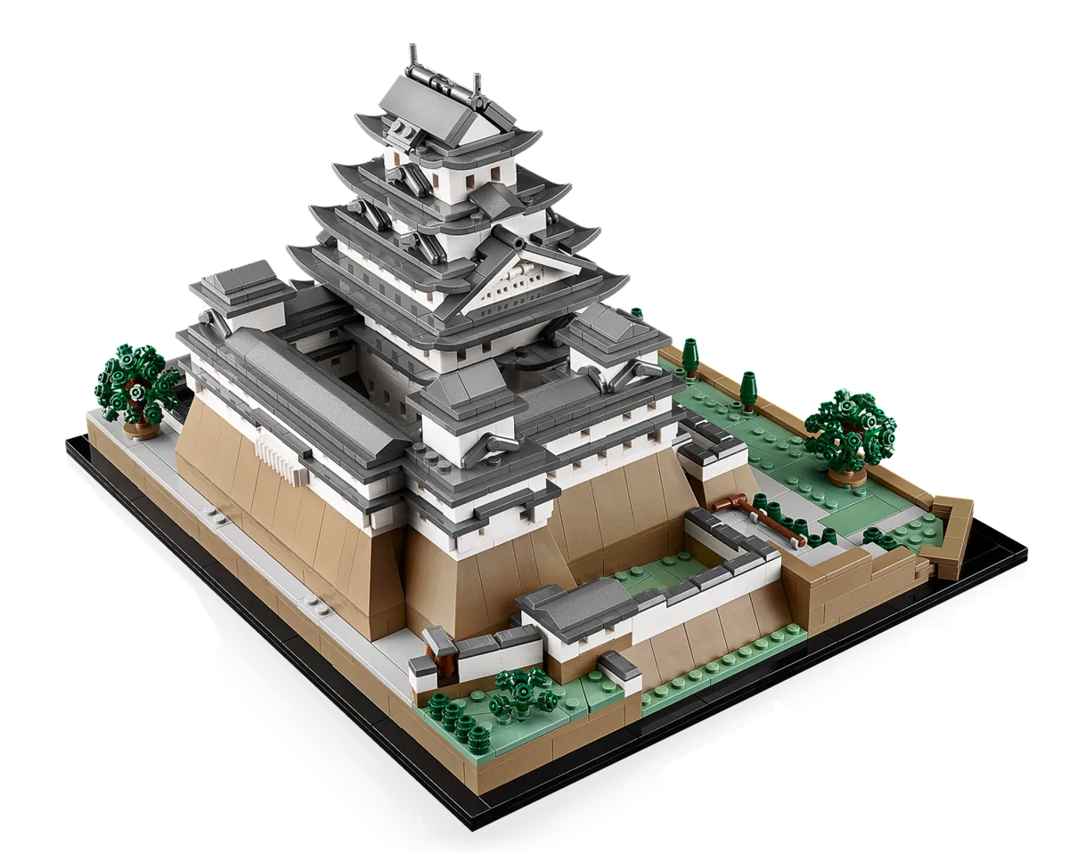 LEGO Himeji Castle (21060) - image 3