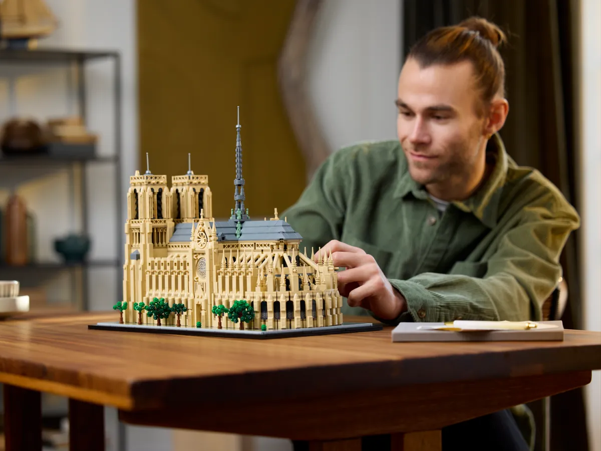 LEGO Notre-Dame de Paris (21061) - Bild 9
