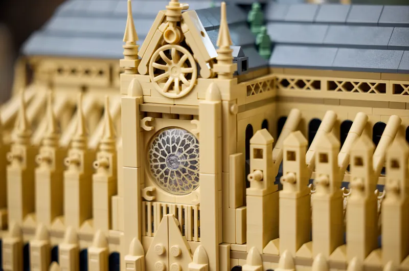 Notre-Dame de Paris von LEGO – Produktfoto 13 von 17
