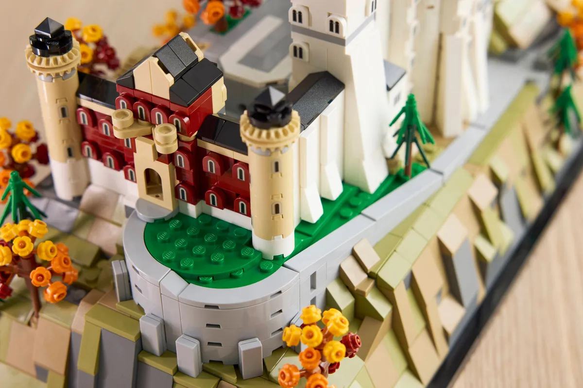 LEGO Neuschwanstein Castle (21063) - Bild 8