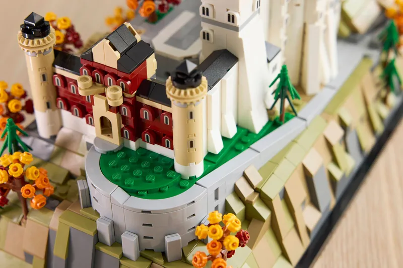 Neuschwanstein Castle von LEGO – Produktfoto 9 von 14