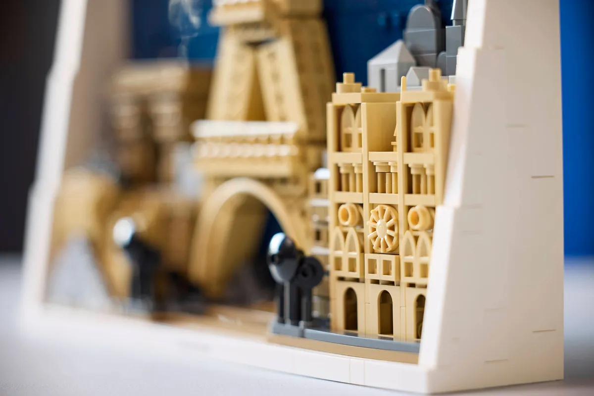 LEGO Paris – City of Love (21064) - Bild 9