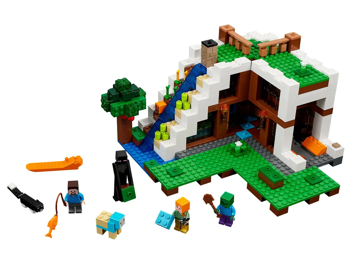 LEGO The Waterfall Base (21134)