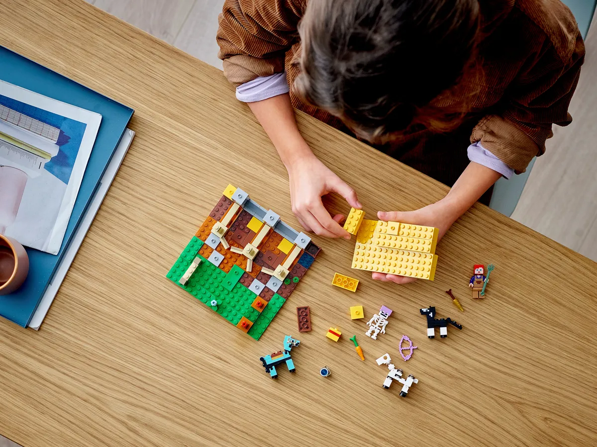LEGO The Horse Stable (21171) - image 7