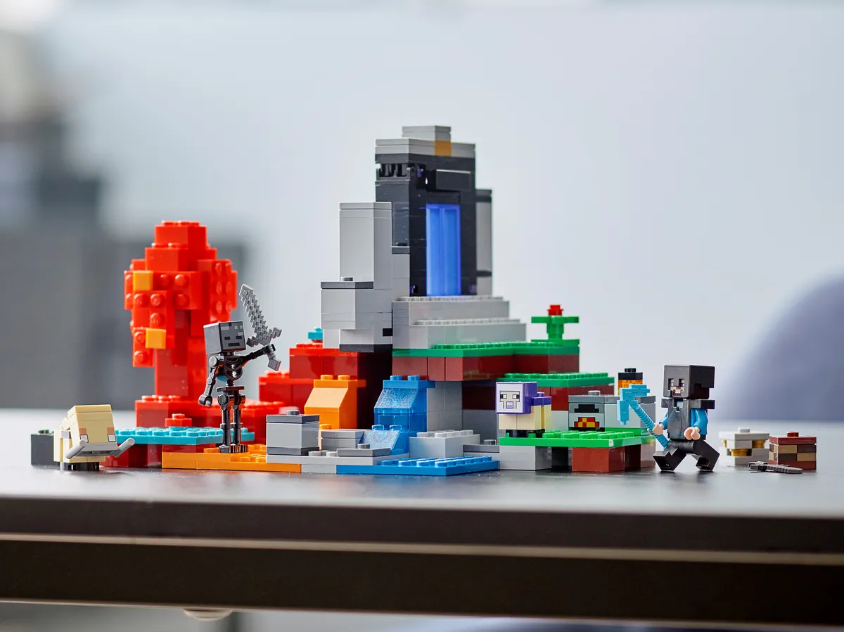 LEGO The Ruined Portal (21172) - Bild 10