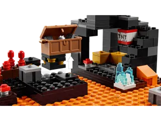 The Nether Bastion från LEGO – produktbild 4 av 8