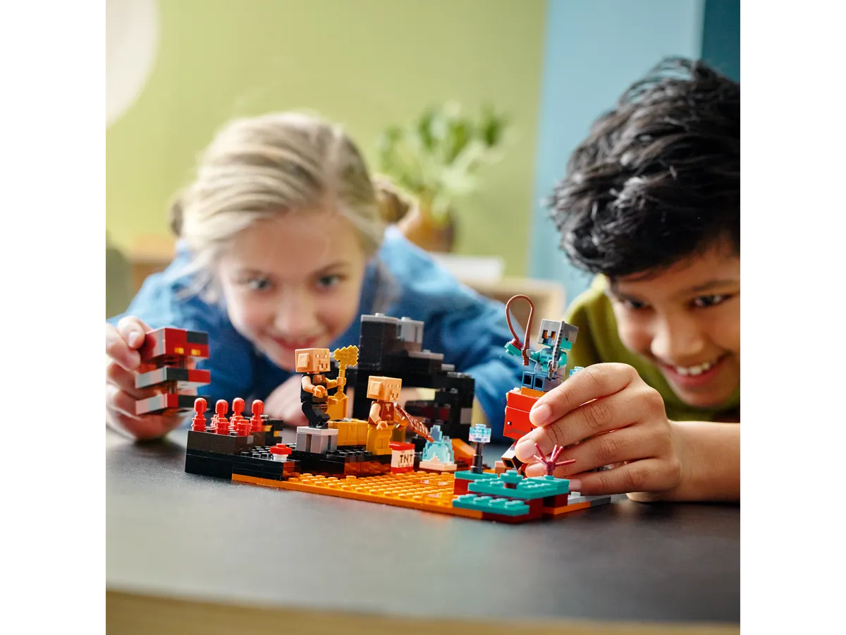 LEGO The Nether Bastion (21185) - image 7