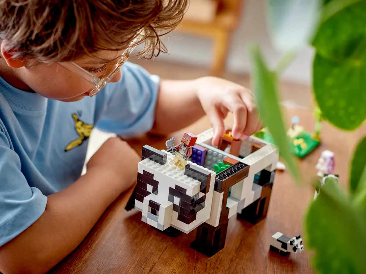 LEGO The Panda Haven (21245) - image 7