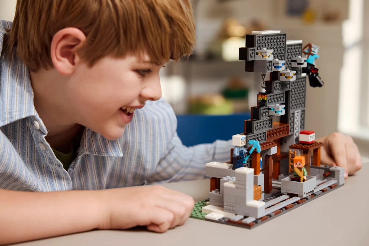 LEGO The Pickaxe Mine (21277) - Bild 6
