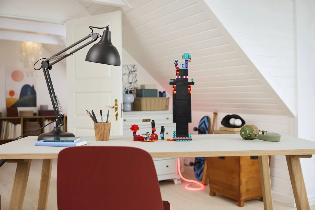 LEGO The Enderman Tower (21279) - Bild 10