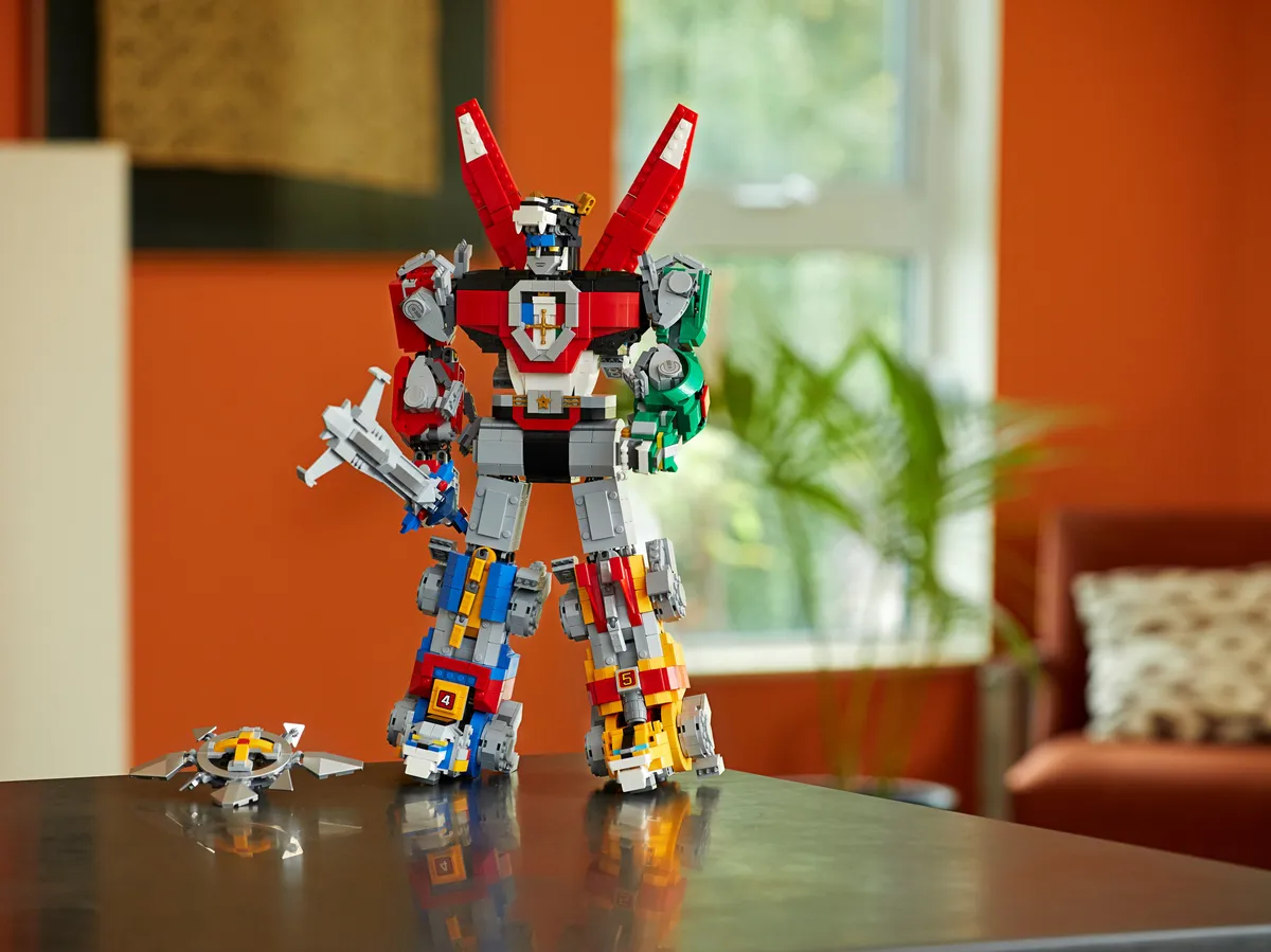 LEGO Voltron (21311) - image 13